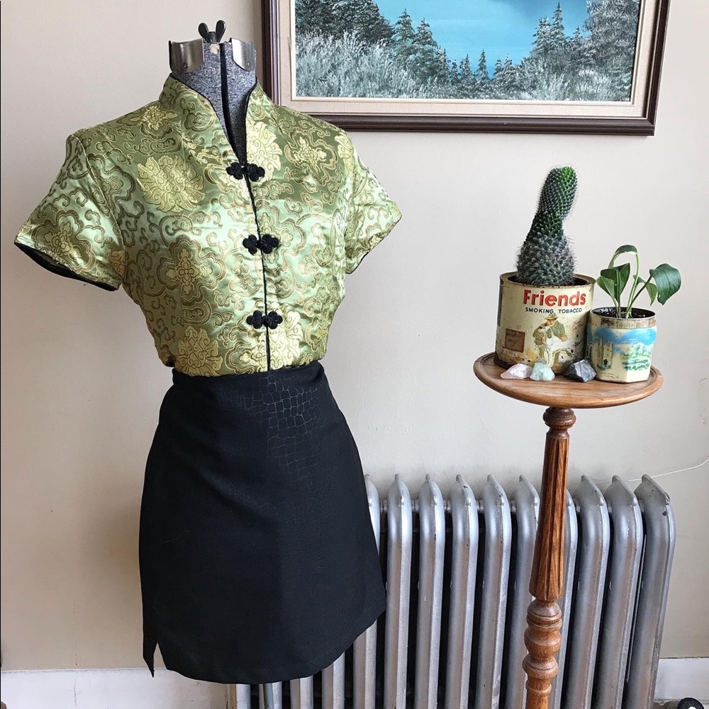 VINTAGE Silky Chinese Fabric Button Blouse